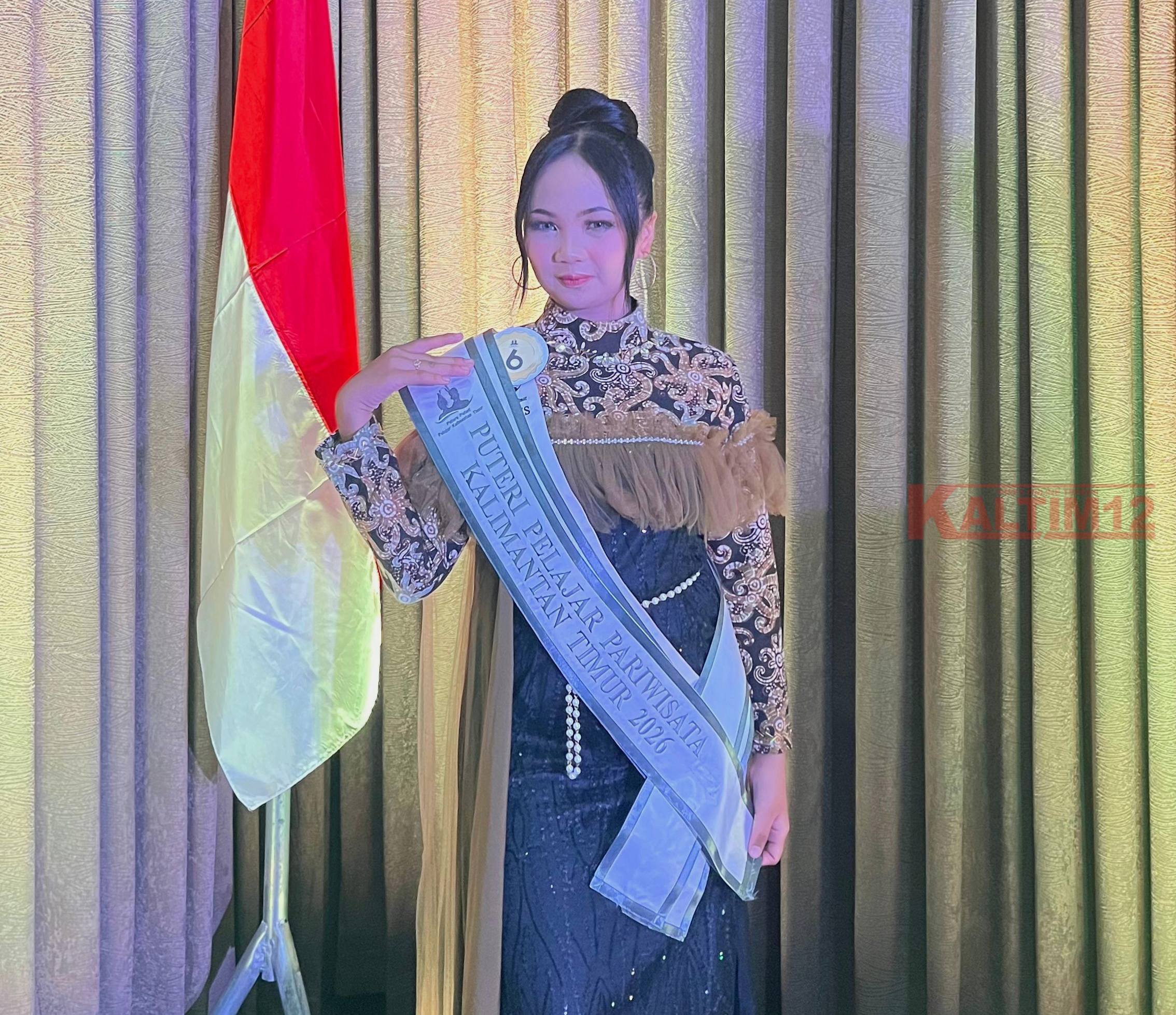Debut Perdana,Indah Cahyani Zaenur Raih Dua Gelar Puteri Pelajar Kalimantan Timur 2026